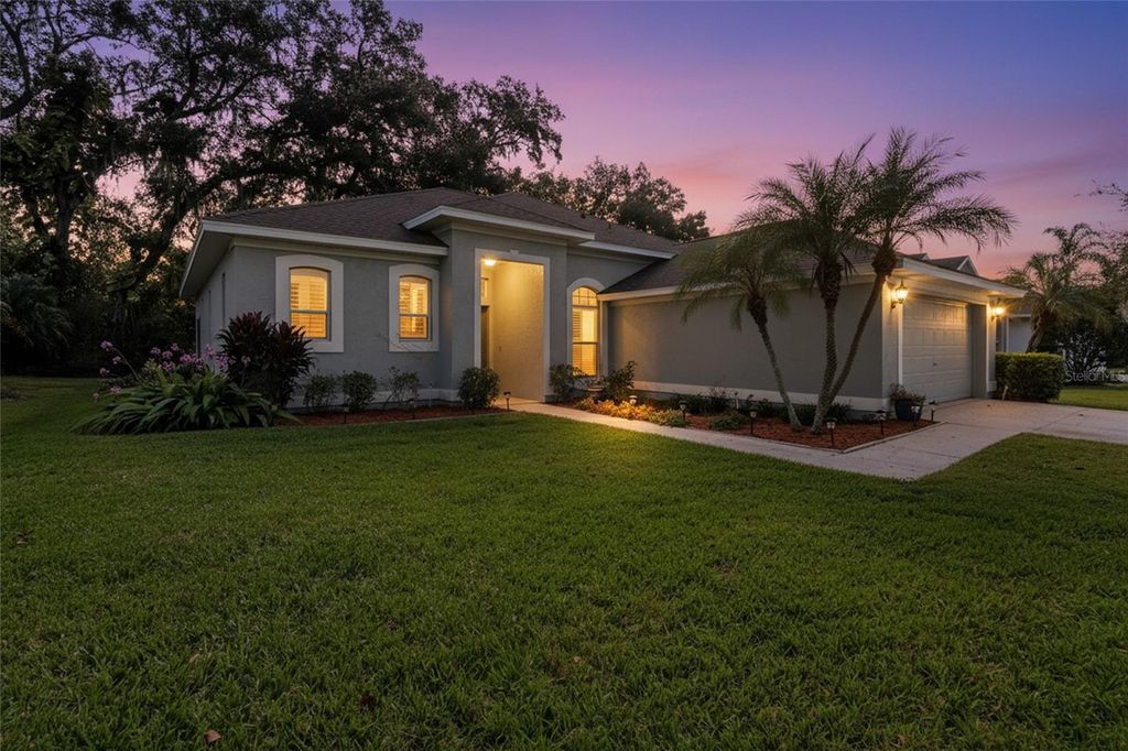 Photo of 2949 Minuteman Lane, Brandon, FL 33511 (MLS # TB8438713)