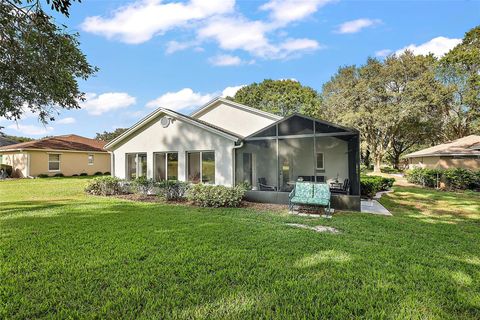 A home in LADY LAKE