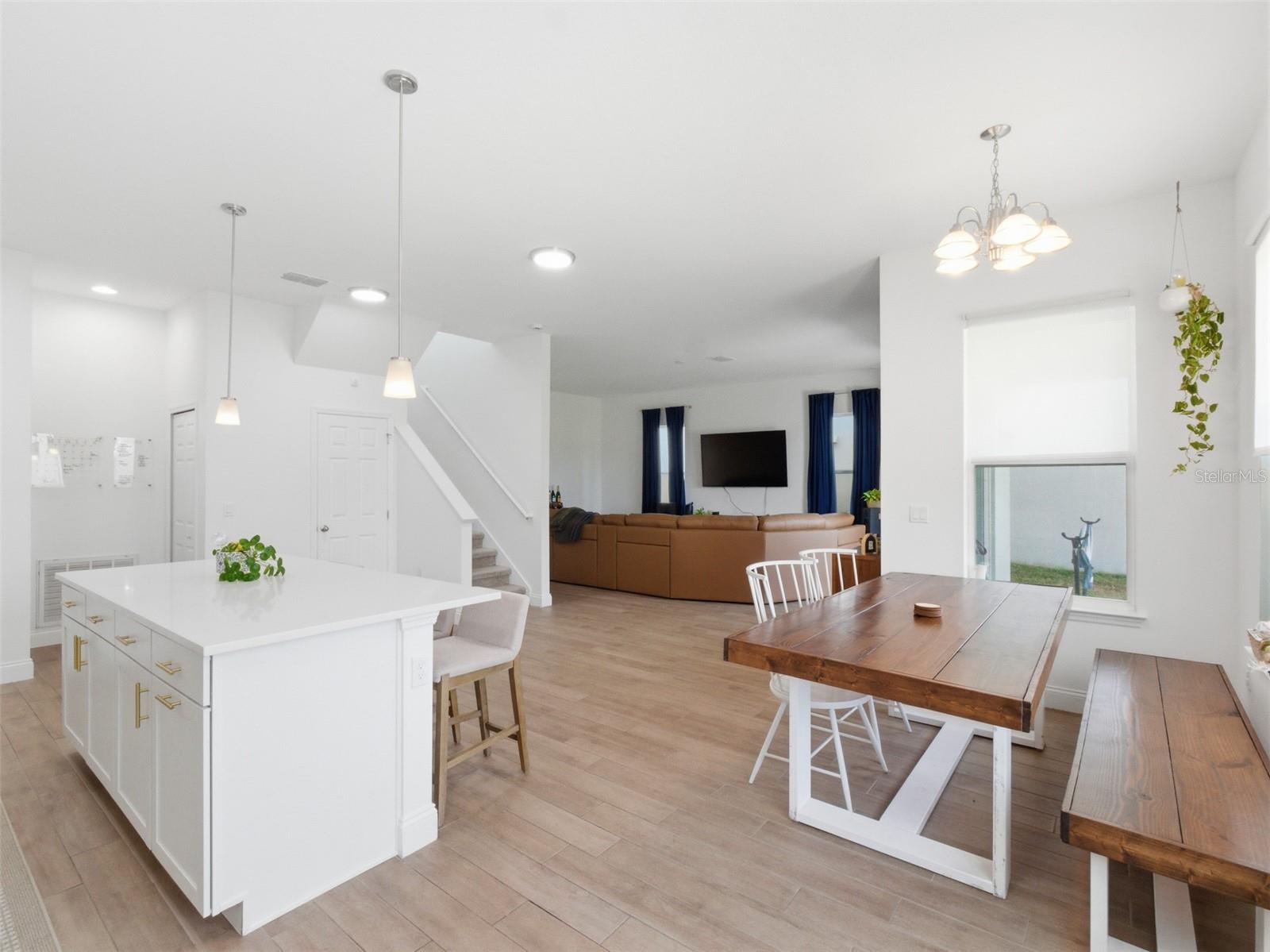 BLUE DIAMOND - Residential