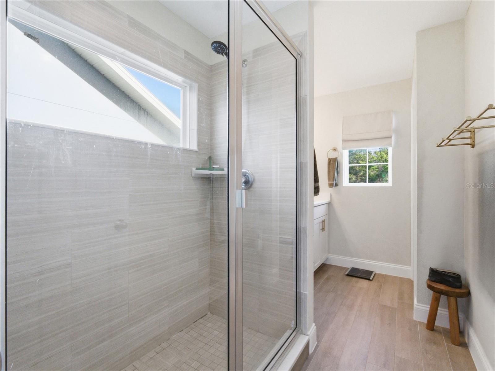 BLUE DIAMOND - Residential