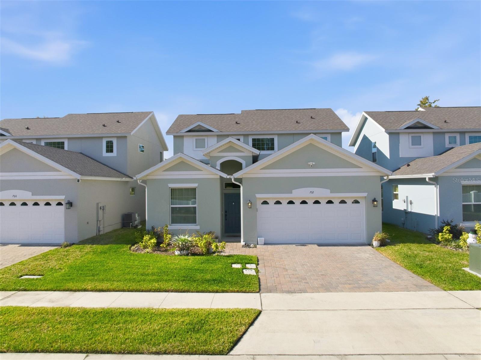 712 REFLECTION LAKE DRIVE