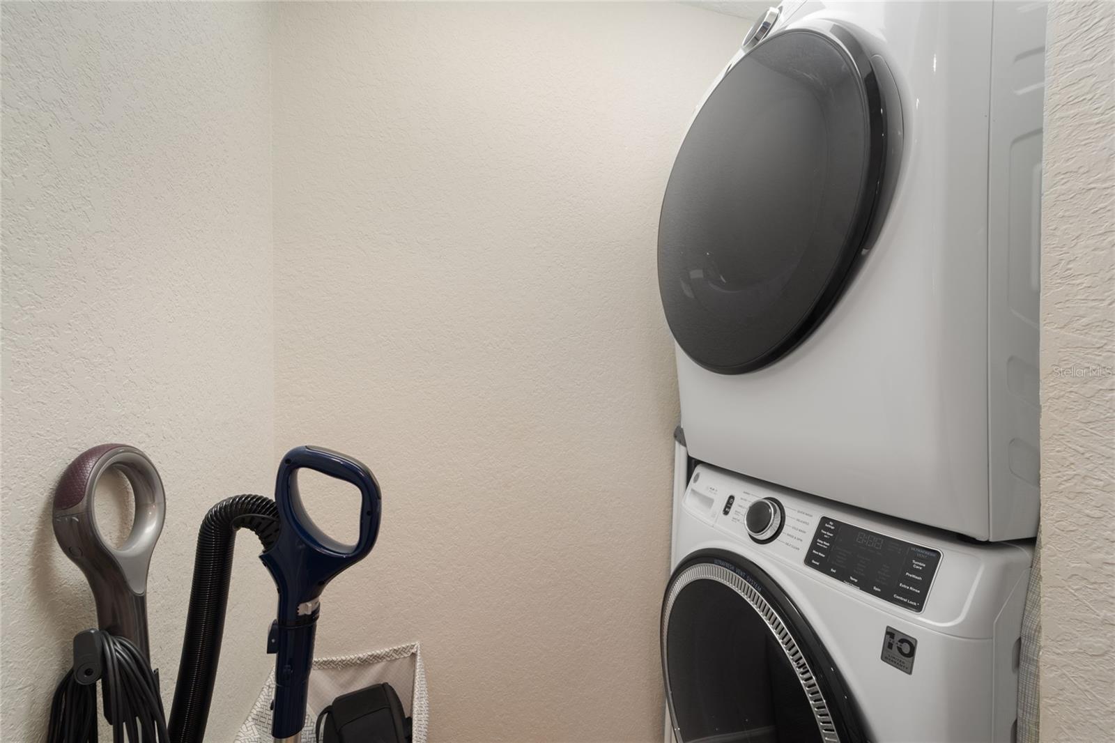 GULF GATE GARDENS - Residential