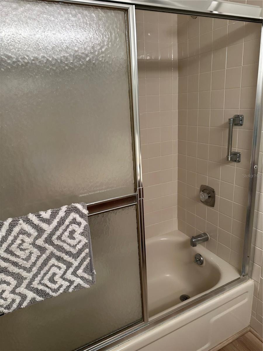 HARBOR GREENS AT YACHT CLUB ESTATES - Residential Lease