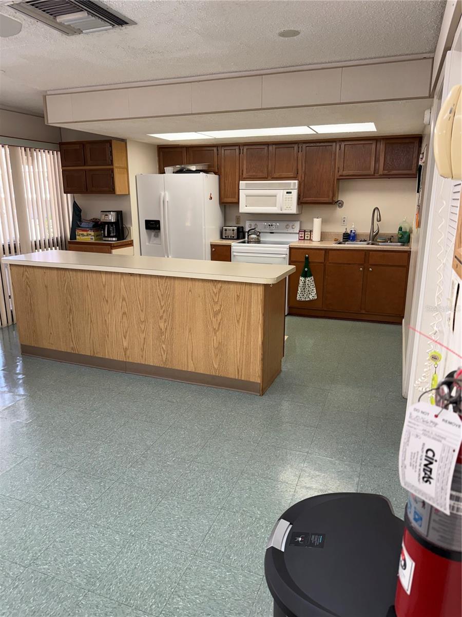 HARBOR GREENS AT YACHT CLUB ESTATES - Residential Lease