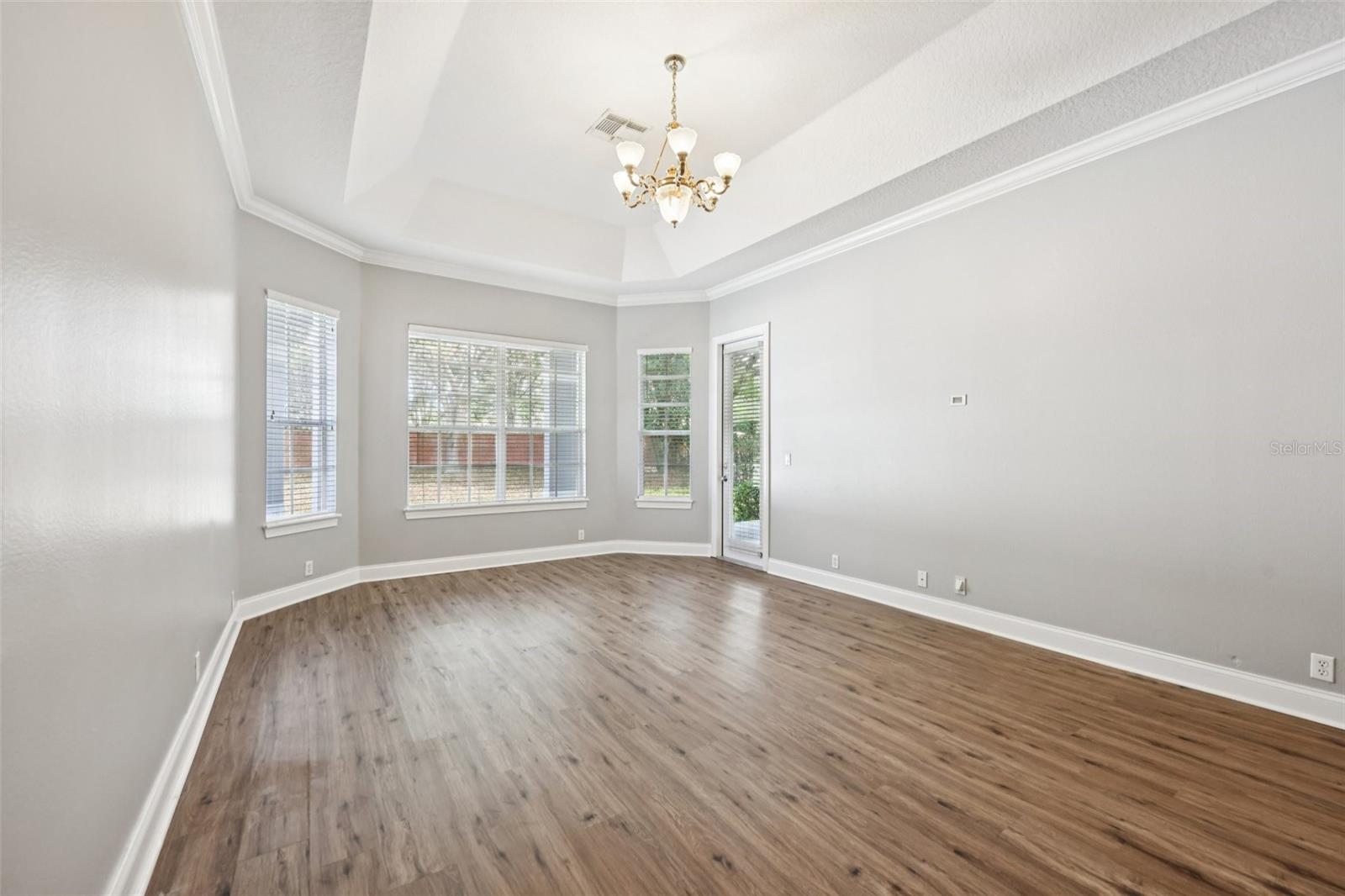 KEENES POINTE - Residential