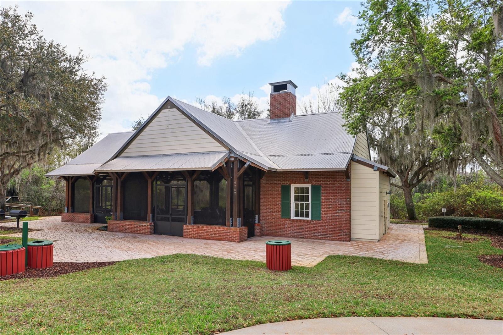 KEENES POINTE - Residential