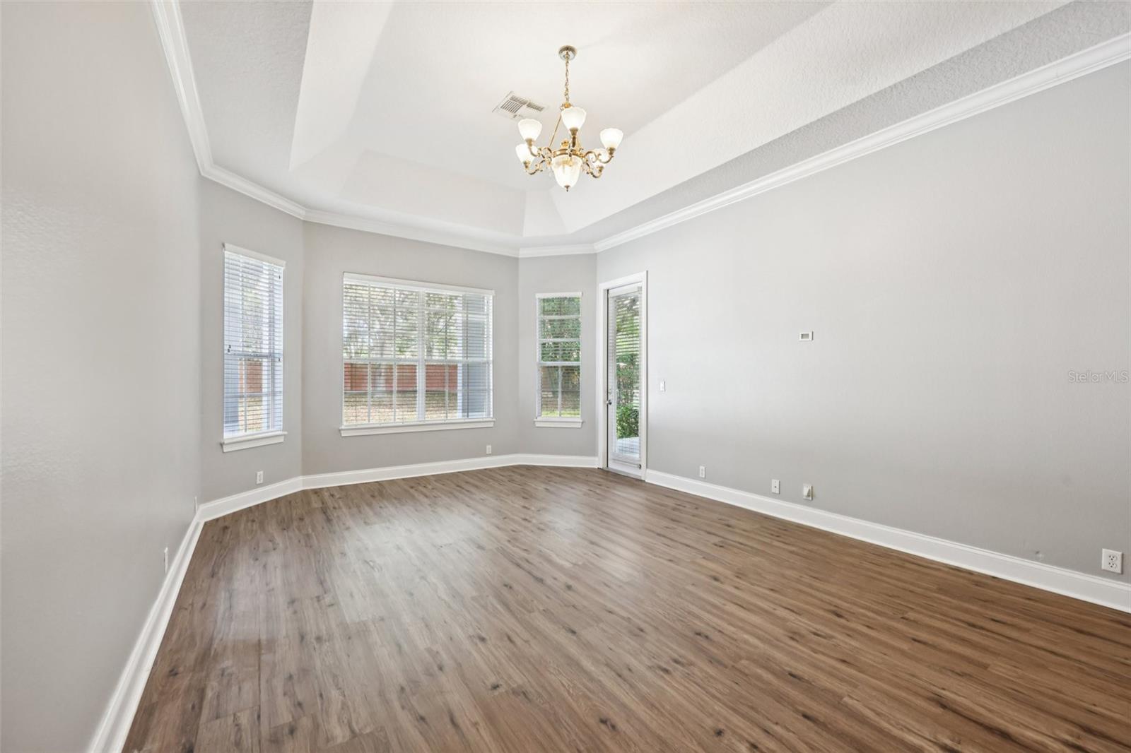 KEENES POINTE - Residential