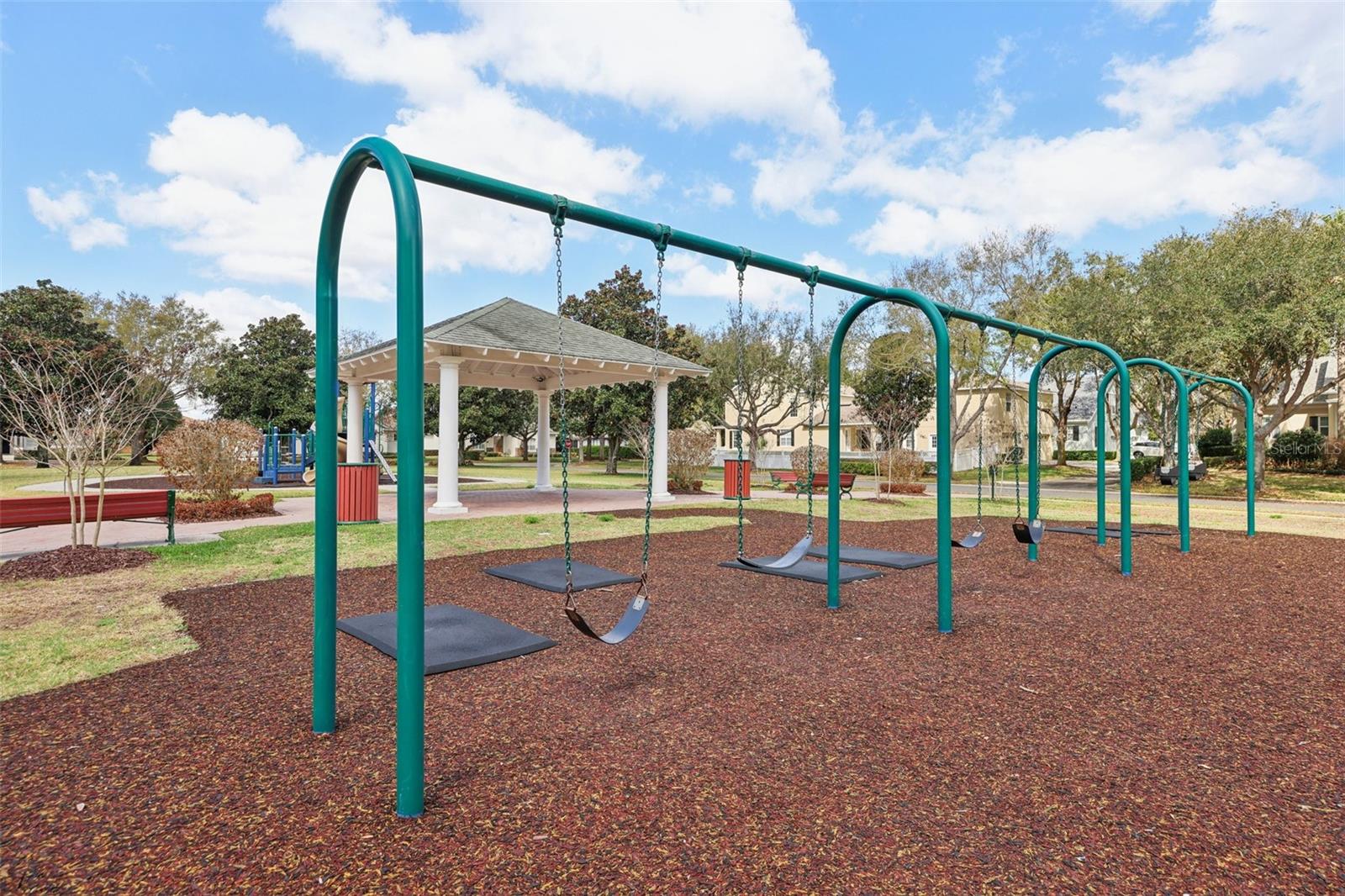 KEENES POINTE - Residential