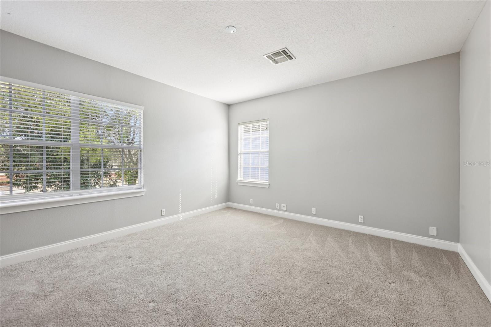 KEENES POINTE - Residential