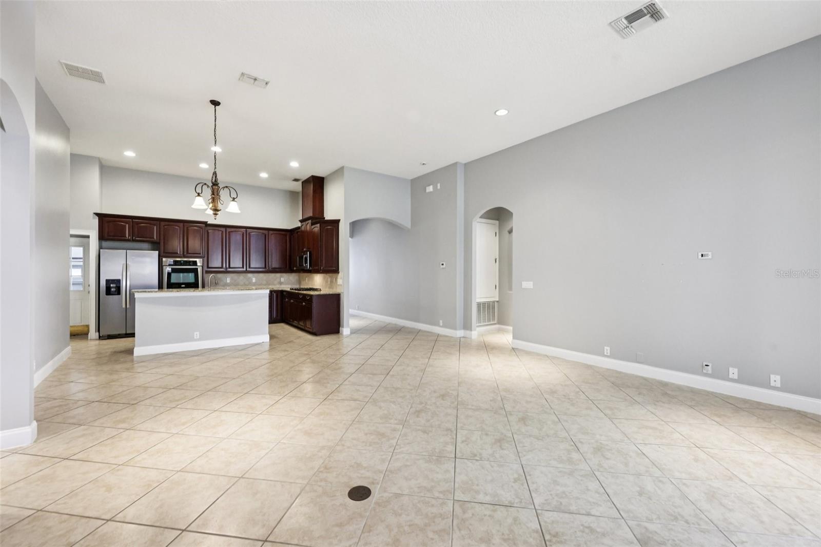 KEENES POINTE - Residential