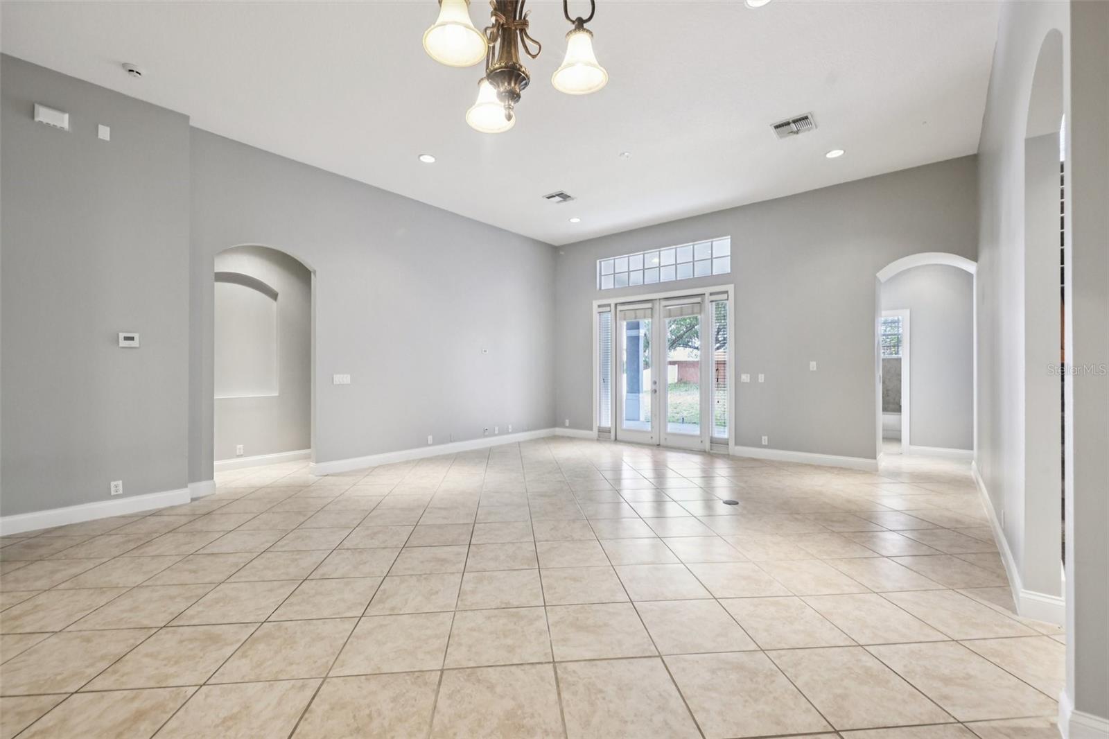 KEENES POINTE - Residential