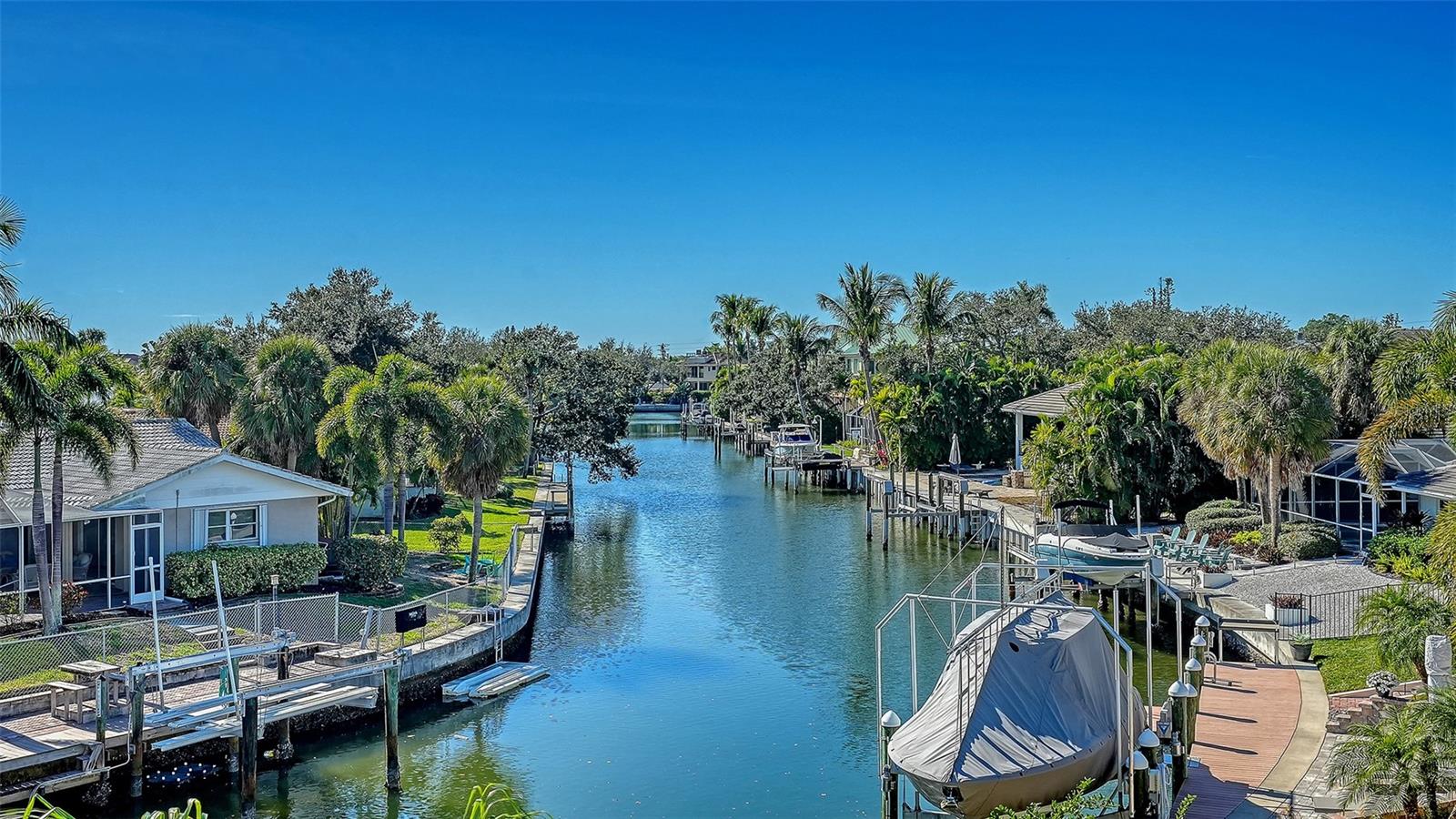 SIESTAS BAYSIDE WATERSIDE EAST - Residential