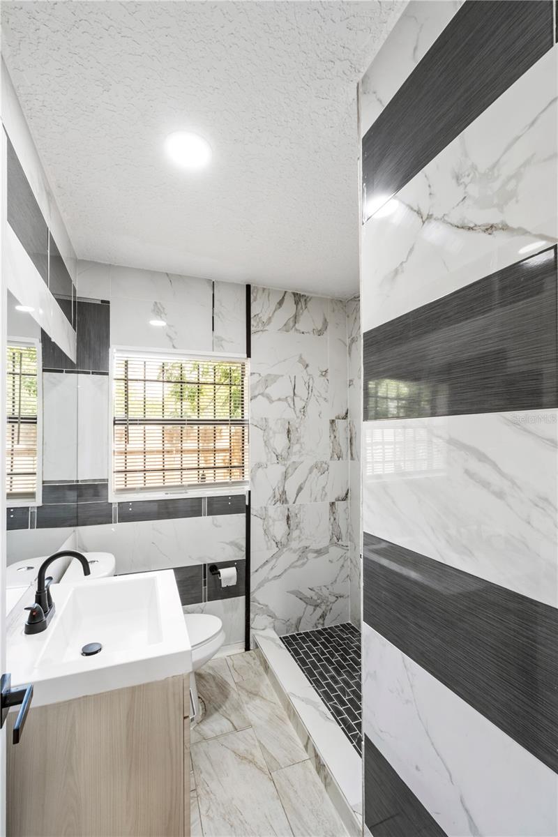 EATONVILLE - Residential