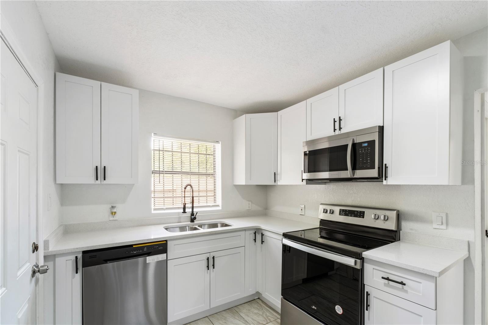 EATONVILLE - Residential