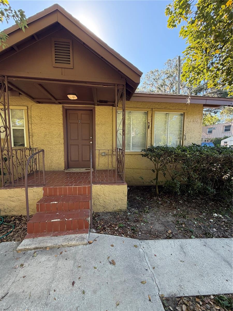 WOODLAWN PARK ADD - Residential Lease