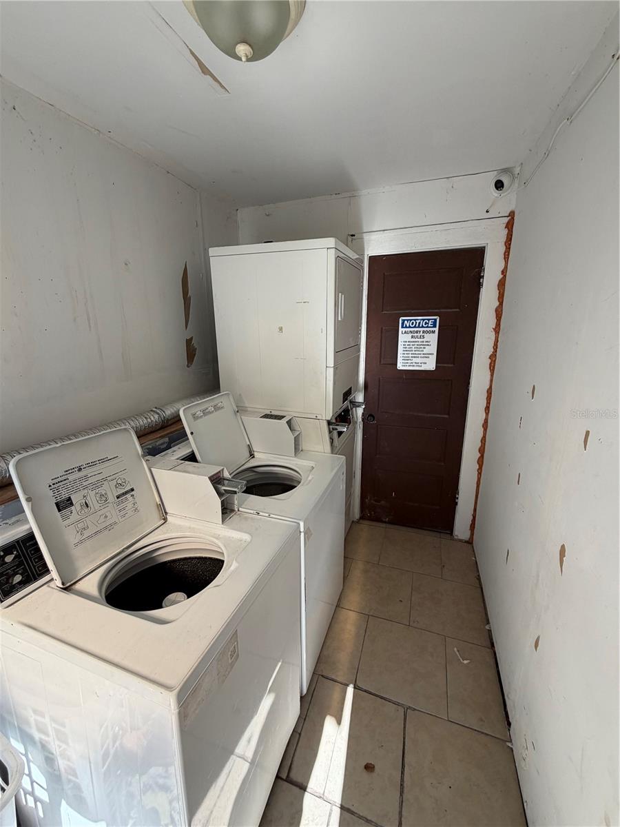 WOODLAWN PARK ADD - Residential Lease