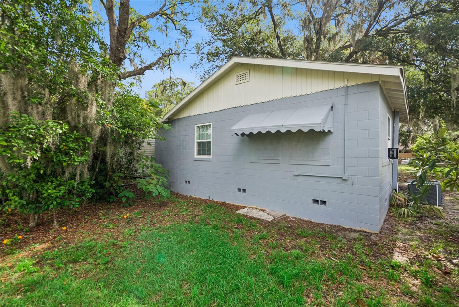 ELLICHS - Residential