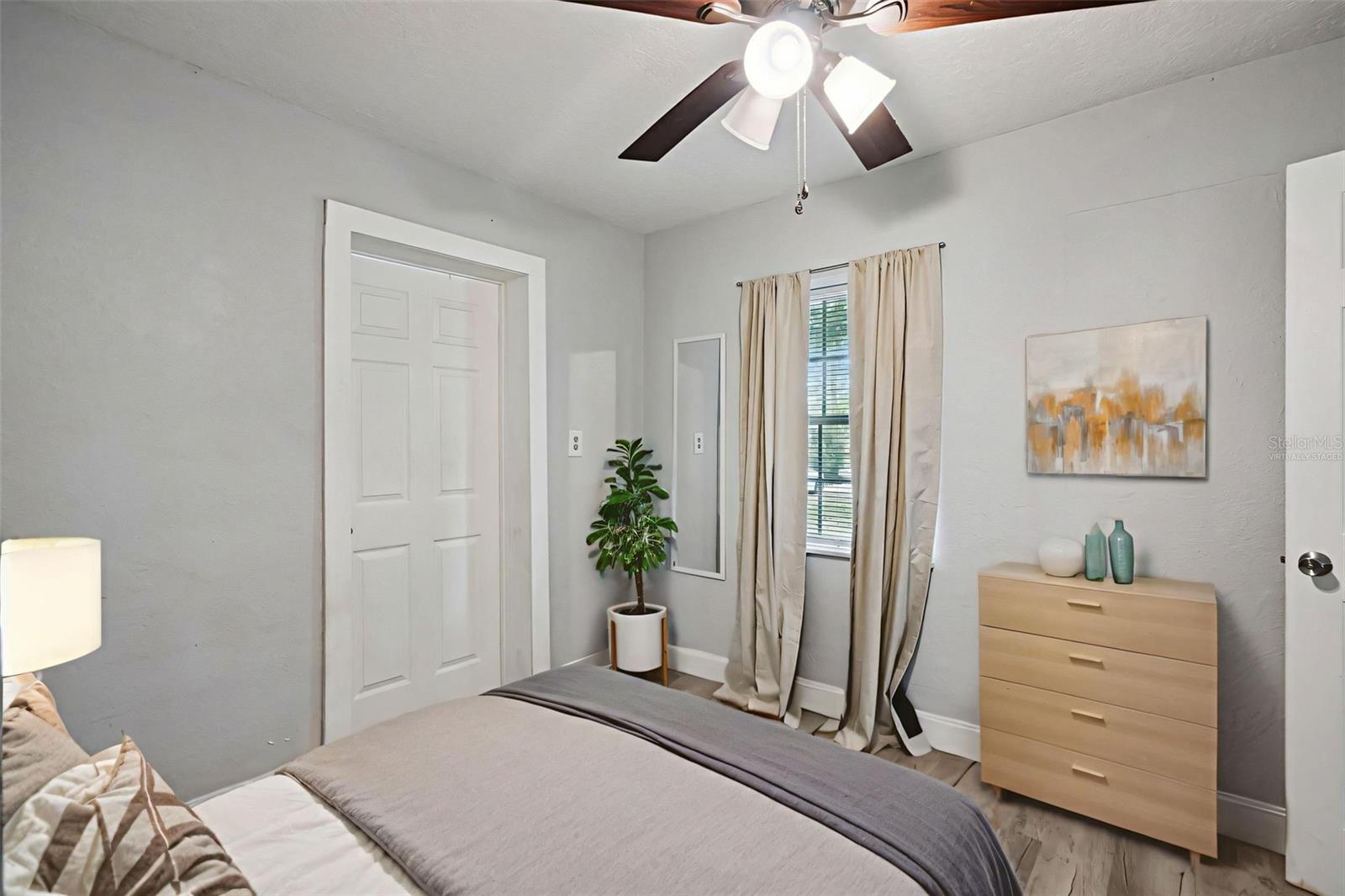 ELLICHS - Residential