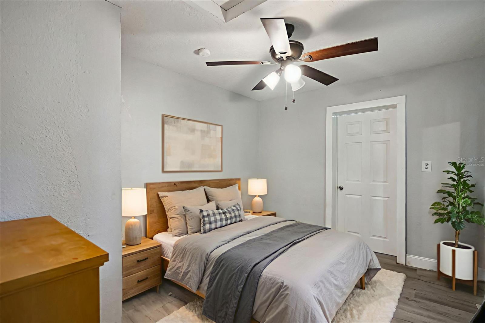 ELLICHS - Residential