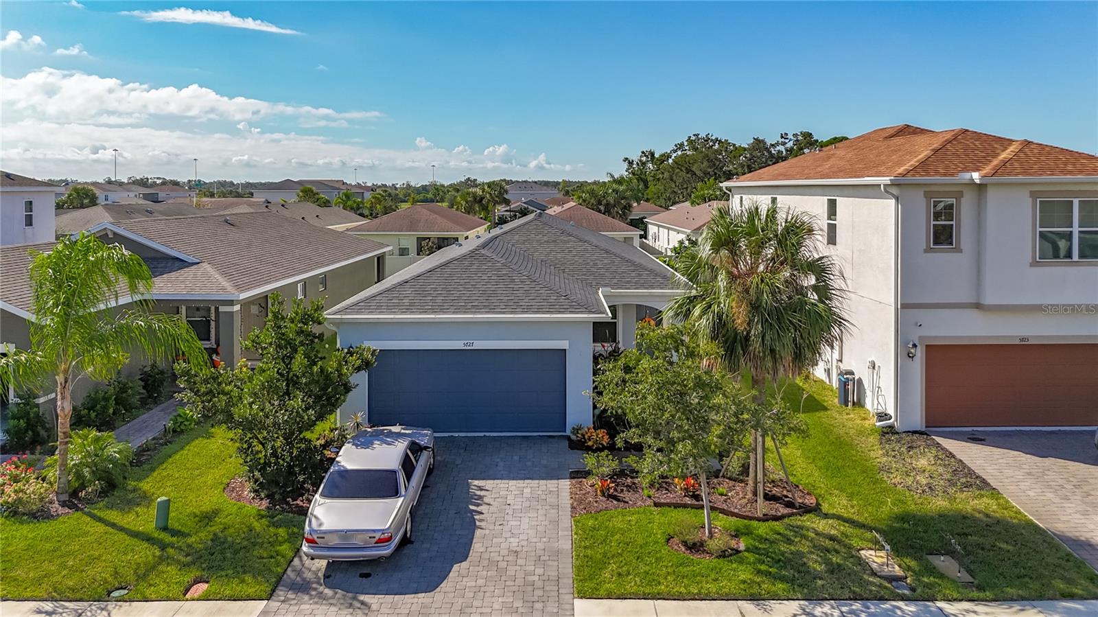 5727 BUNGALOW GROVE COURT