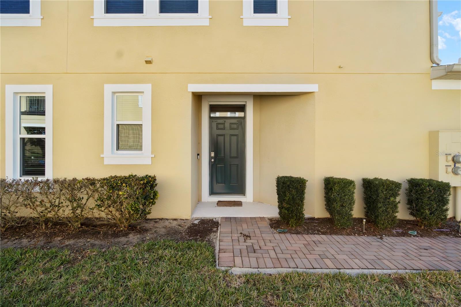 MAGNOLIA POINTE - Residential