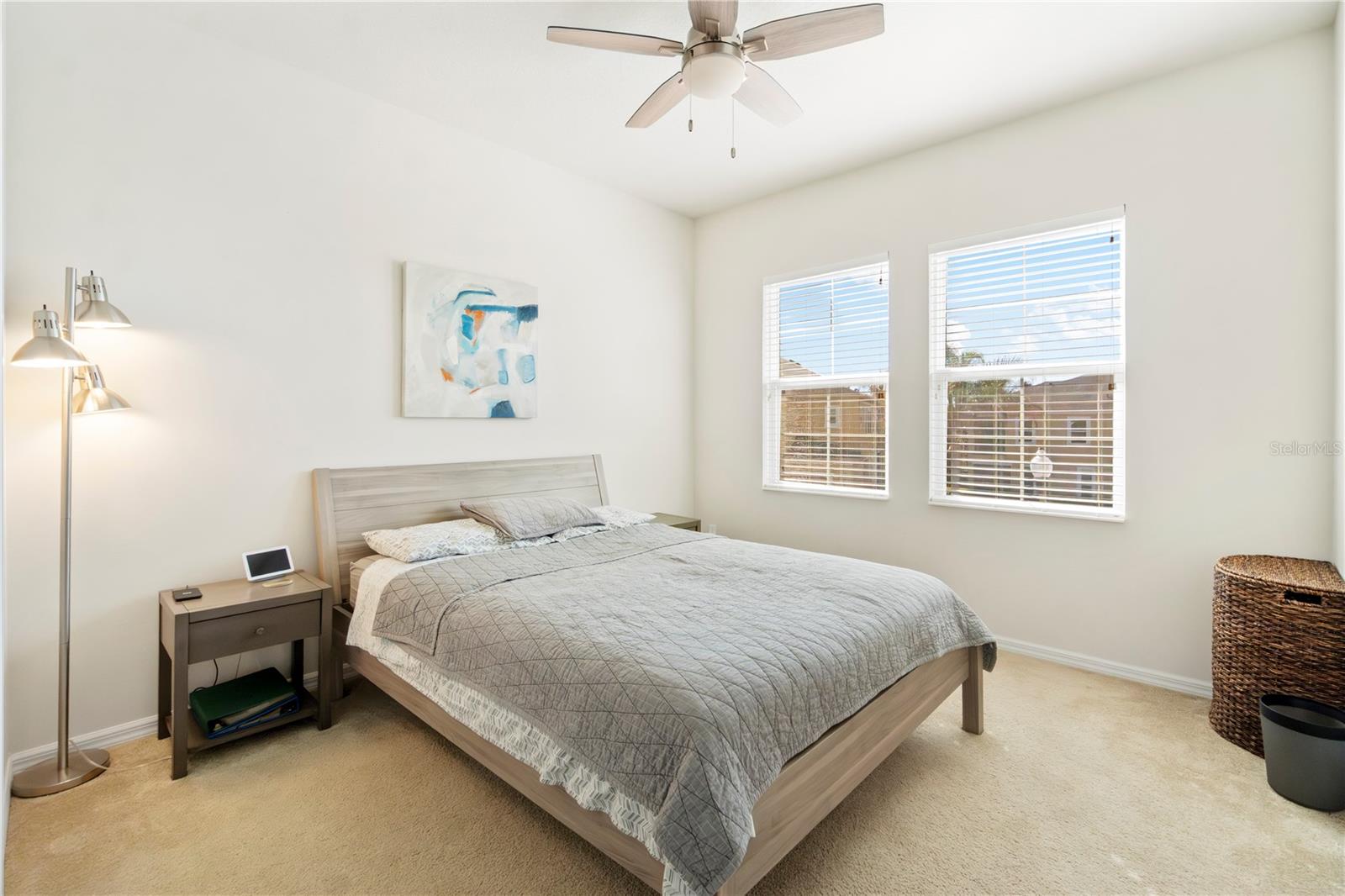 MAGNOLIA POINTE - Residential