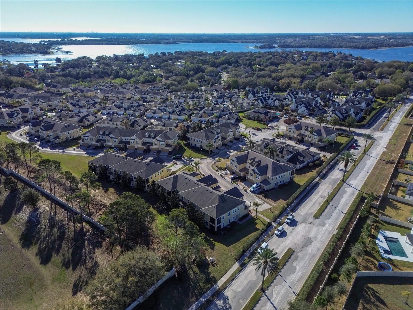 MAGNOLIA POINTE - Residential