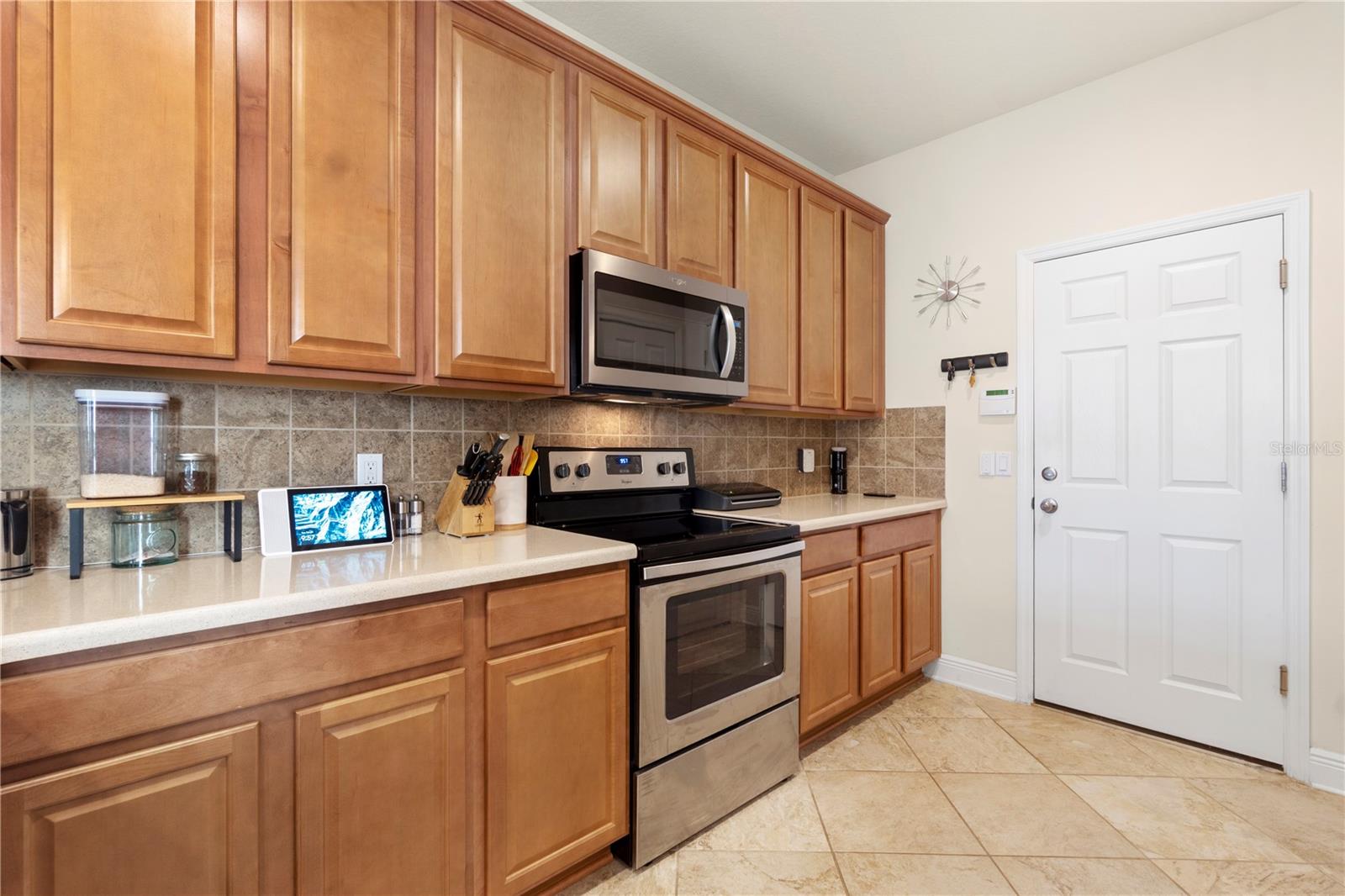 MAGNOLIA POINTE - Residential