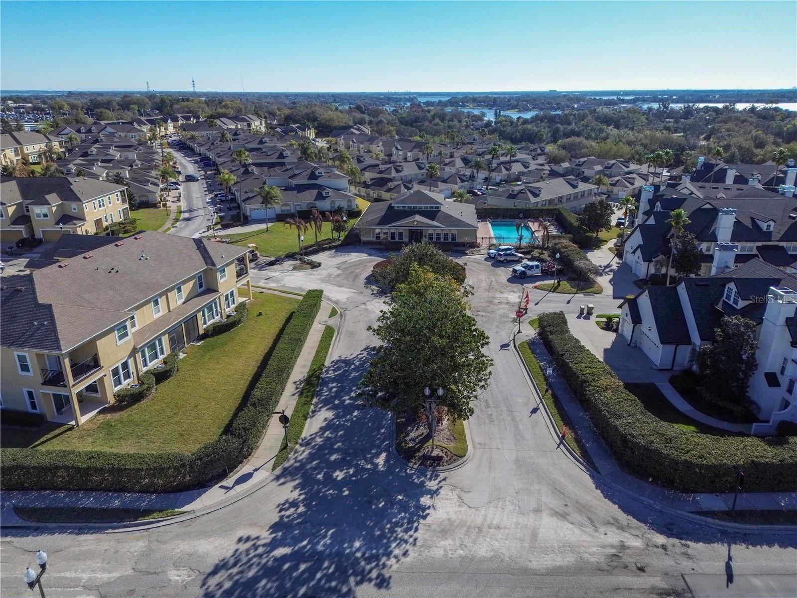 MAGNOLIA POINTE - Residential