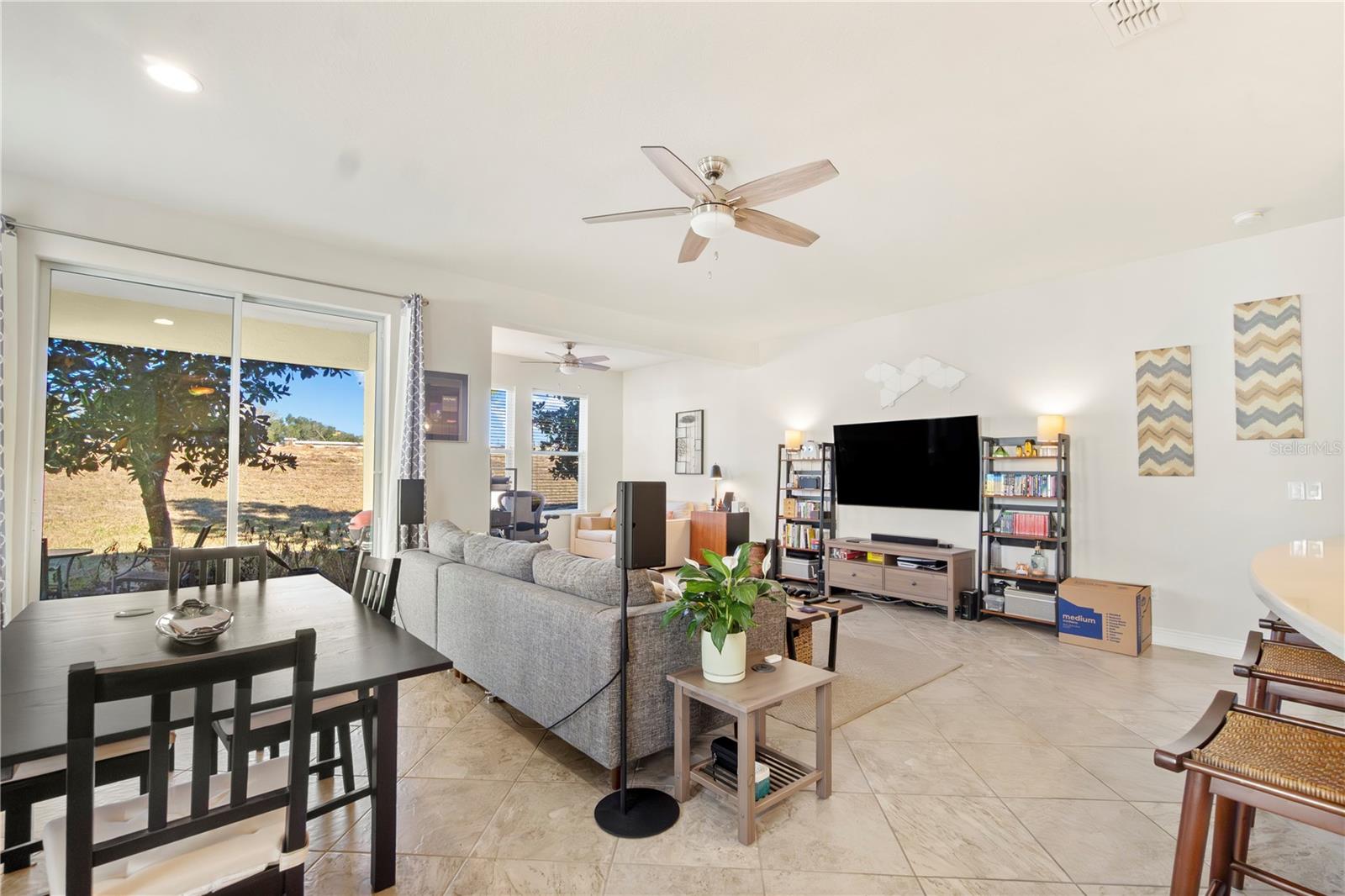 MAGNOLIA POINTE - Residential