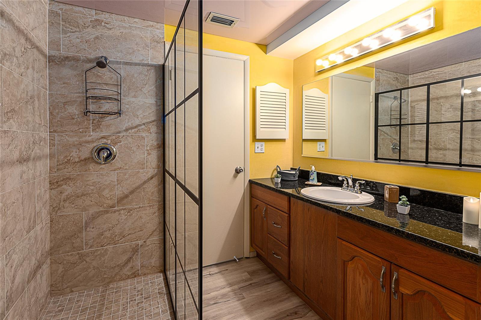 ROTONDA WEST OAKLAND HILLS - Residential