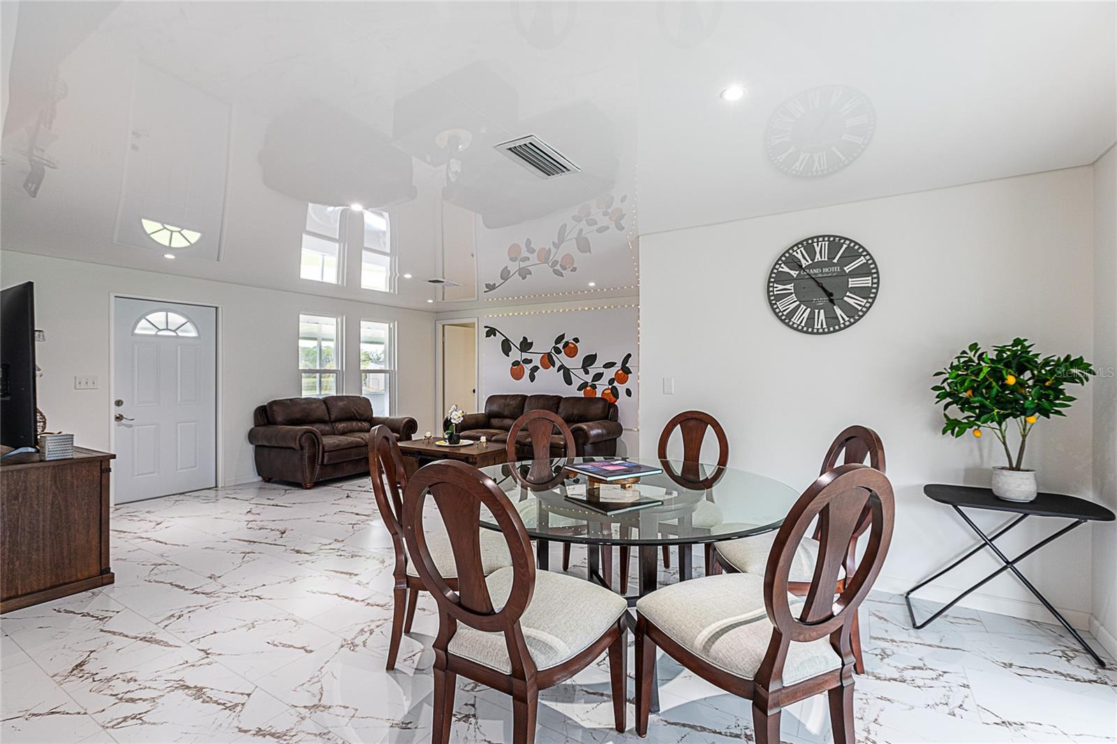 ROTONDA WEST OAKLAND HILLS - Residential