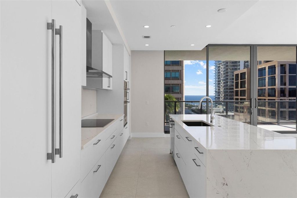 Photo of 275 1st Avenue S #1005, St Petersburg, FL 33701 (MLS # G5105806)