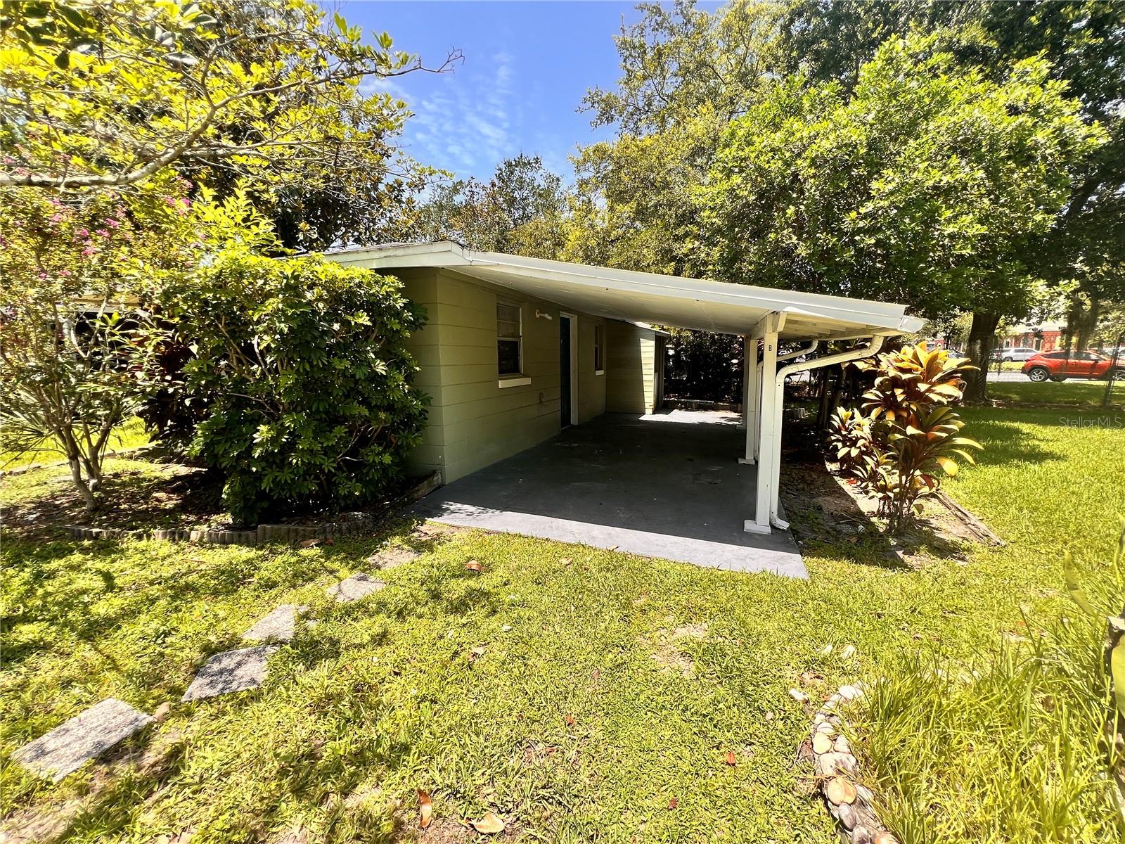 Welcome to 1212 Jamajo Blvd unit B a beautifully maintained home offering a perfect blend of comfort, style, and convenience. This charming residence features spacious living areas filled with natural light and a serene backyard ideal for relaxing or entertaining. Located in a friendly neighborhood close to schools, parks, and shopping, this home is move-in ready and perfect anyone seeking a peaceful retreat with easy access to city amenities. Act now! This one won't last long! All applicants are required to do a credit and background check. Renters insurance is required.