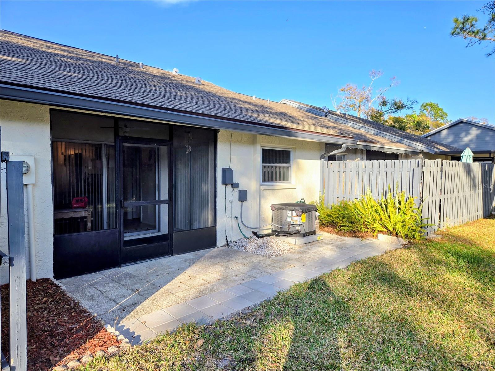 BELLE OAK VILLAS - Residential