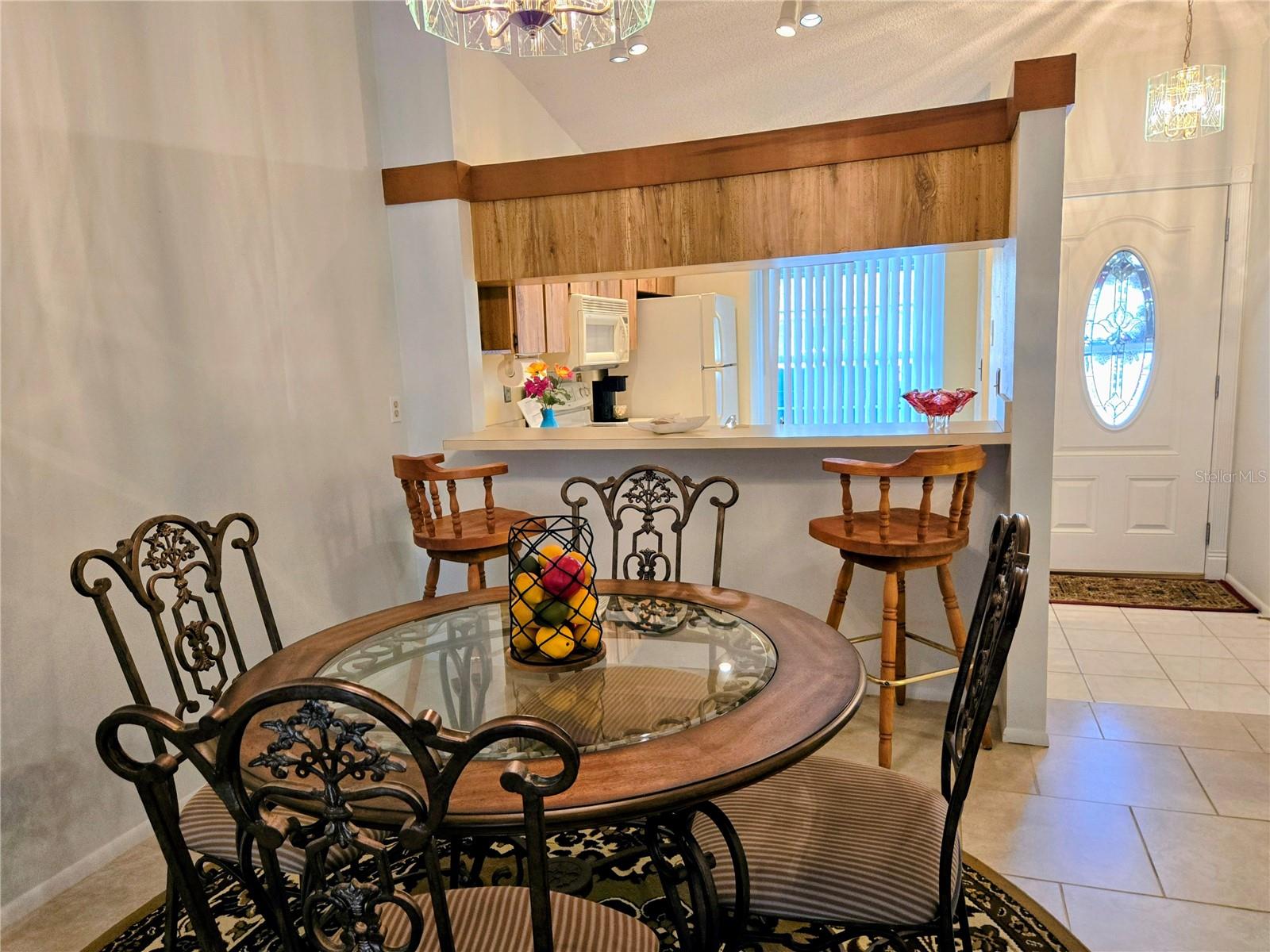 BELLE OAK VILLAS - Residential