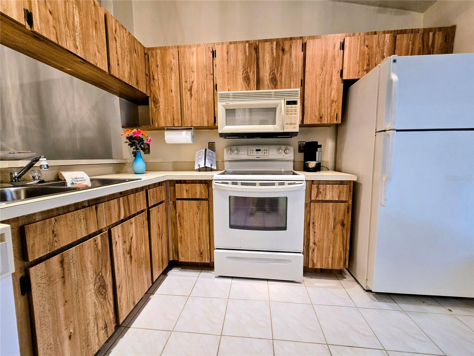 BELLE OAK VILLAS - Residential