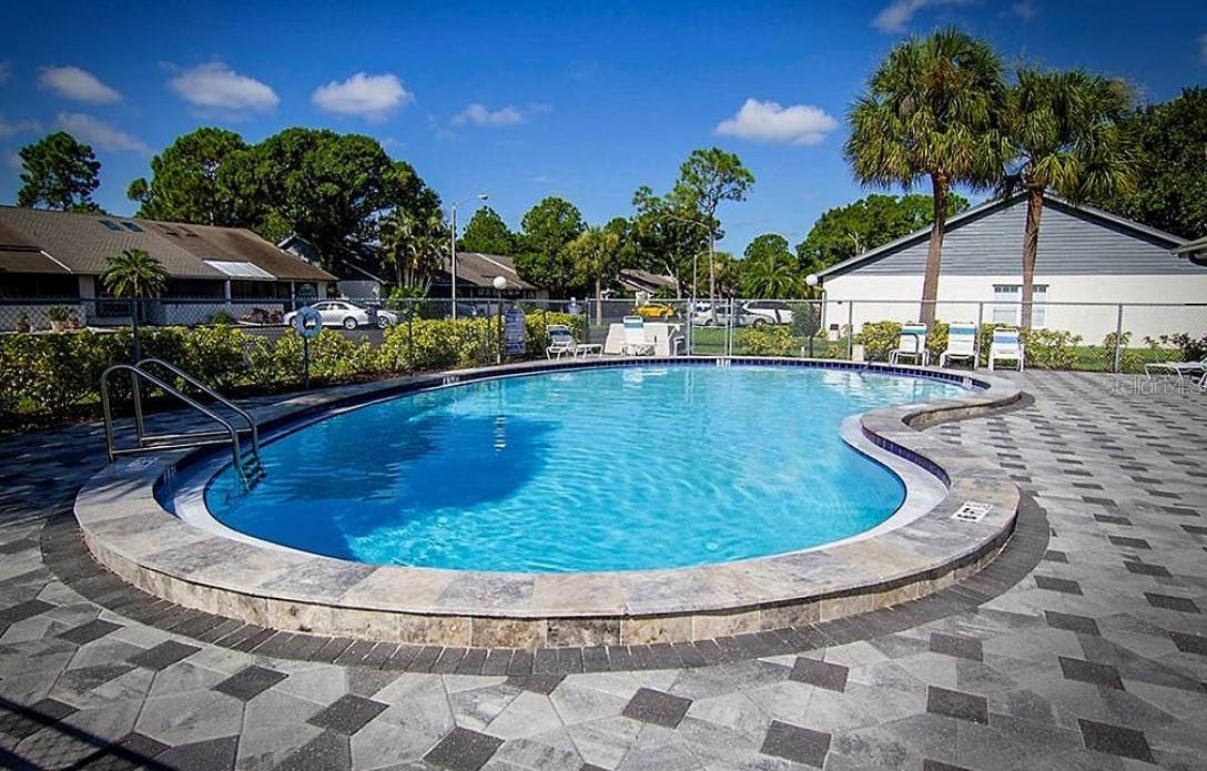 BELLE OAK VILLAS - Residential