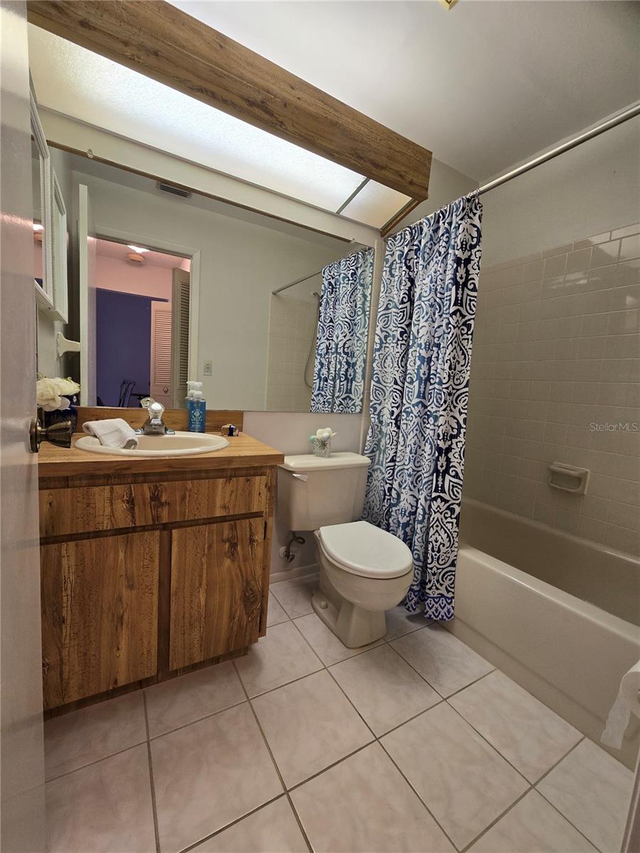 BELLE OAK VILLAS - Residential