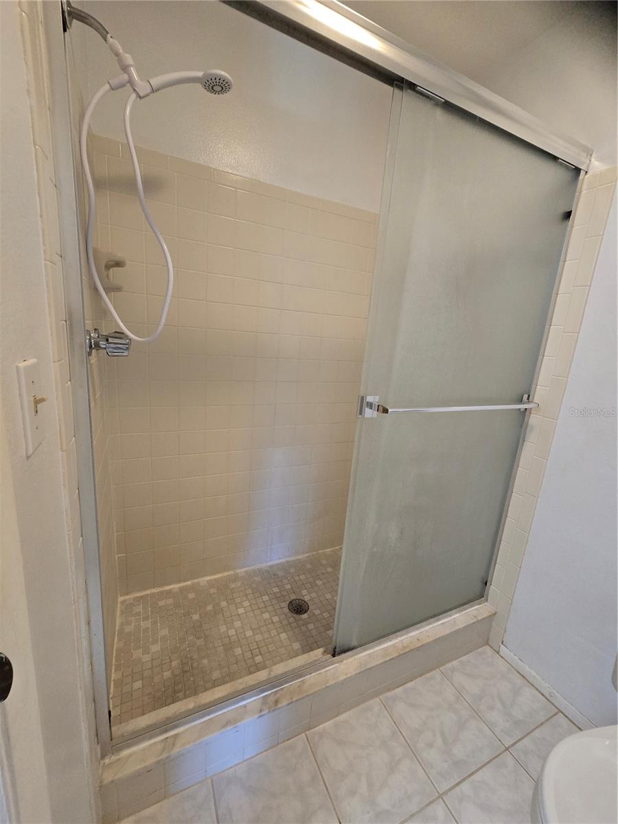 BELLE OAK VILLAS - Residential