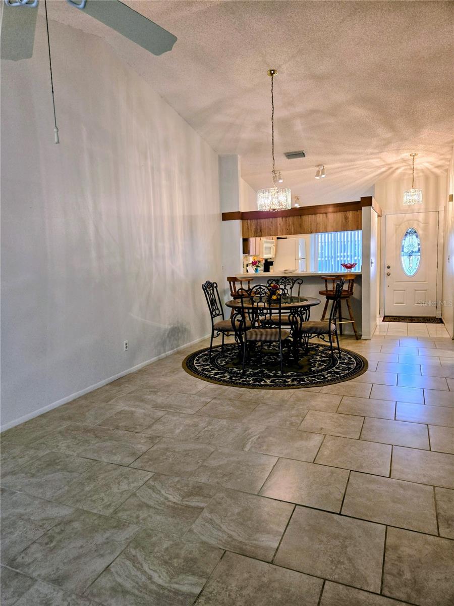 BELLE OAK VILLAS - Residential