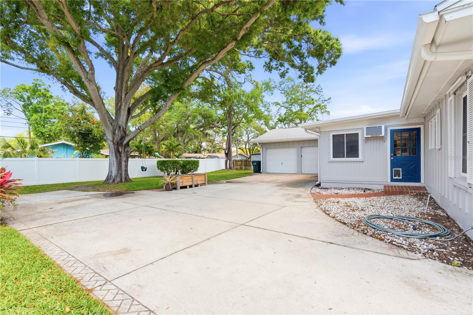 OAK PARK ESTATES 2ND ADD - Residential