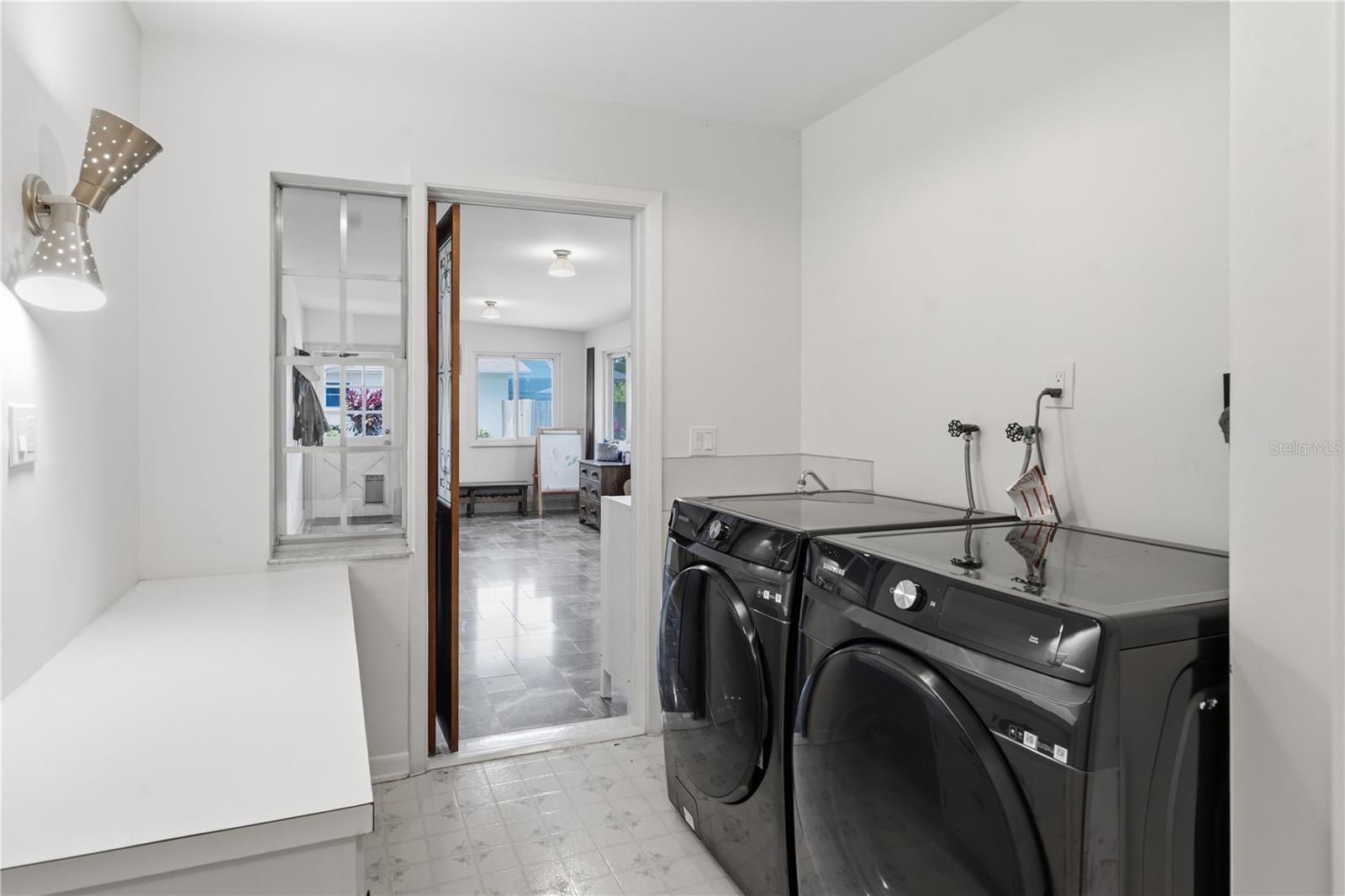 OAK PARK ESTATES 2ND ADD - Residential