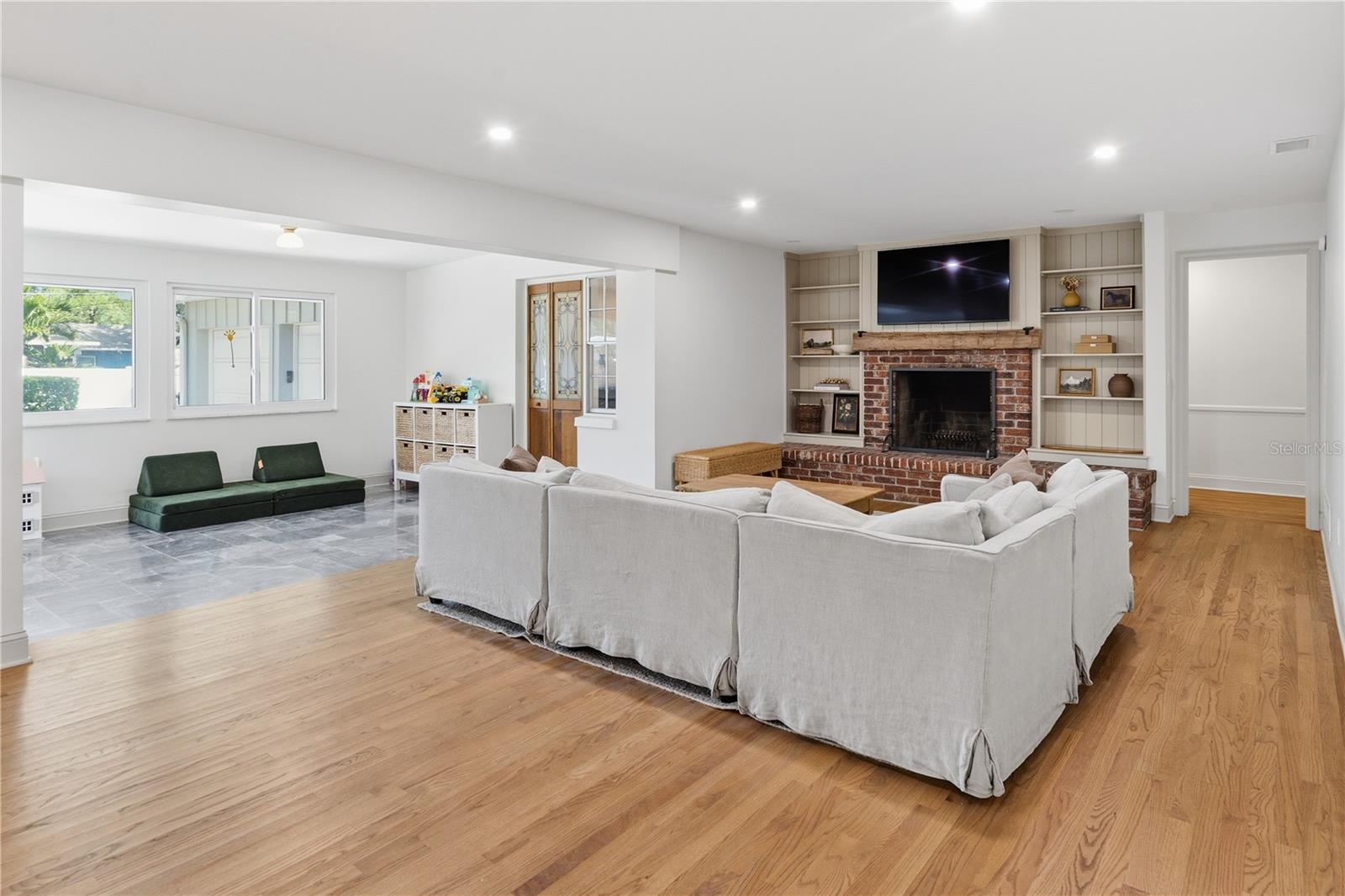 OAK PARK ESTATES 2ND ADD - Residential