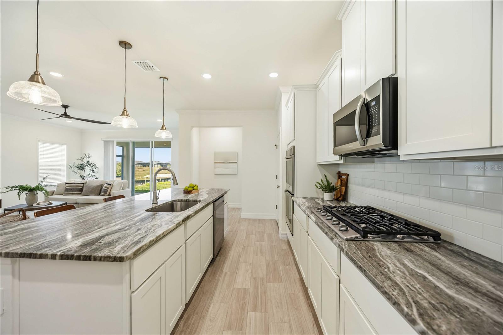 HERITAGE STATION - Residential