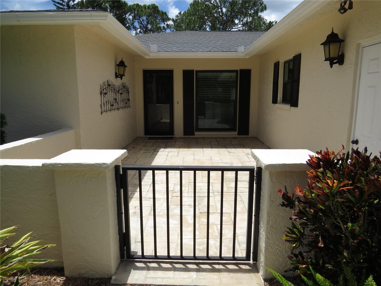 7157 FAIRWAY BEND CIRCLE