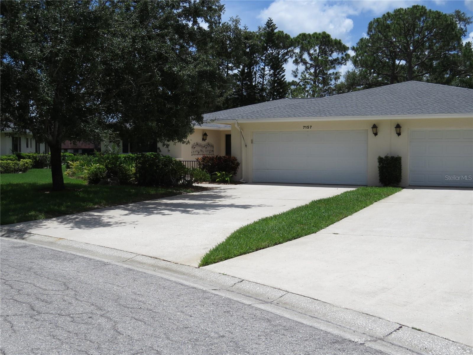 7157 FAIRWAY BEND CIRCLE