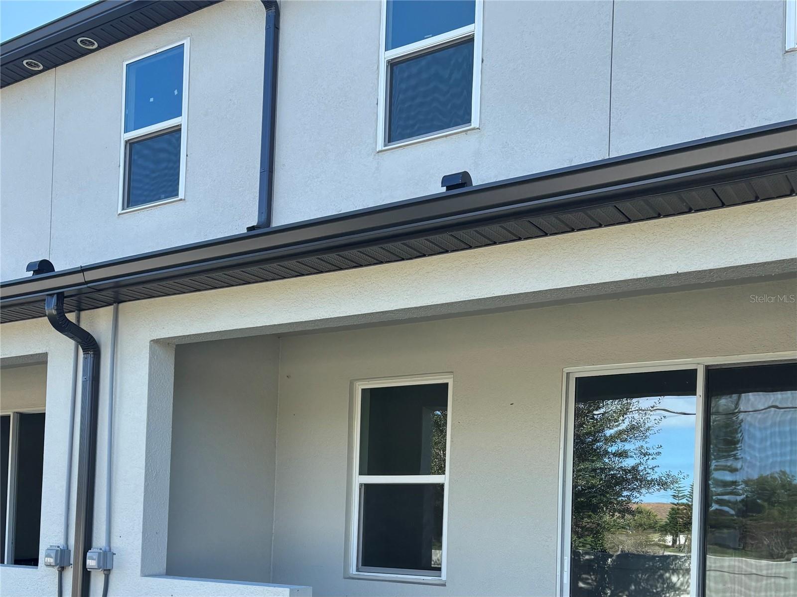 CREEKSIDE TWNHMS - Residential Lease