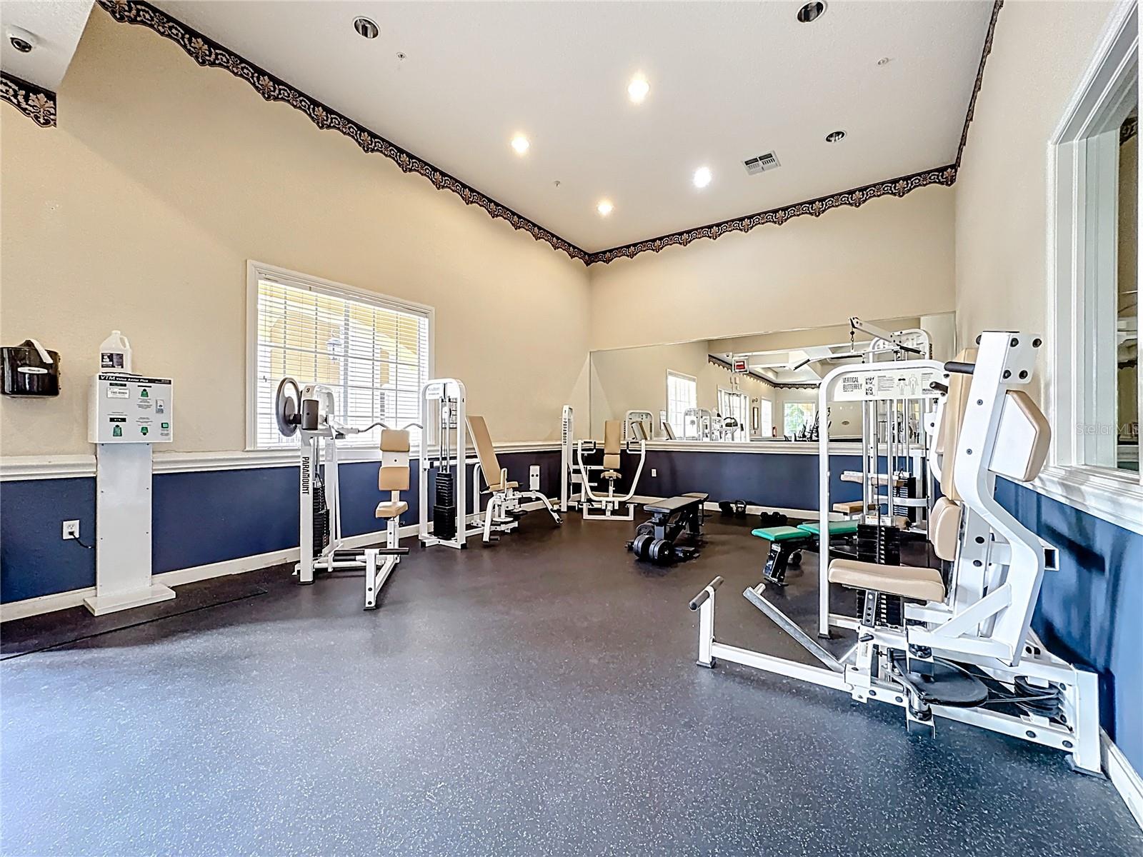 VISCONTI WEST BLDG 5 - Residential