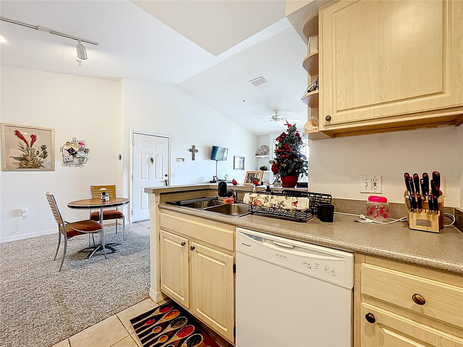 VISCONTI WEST BLDG 5 - Residential